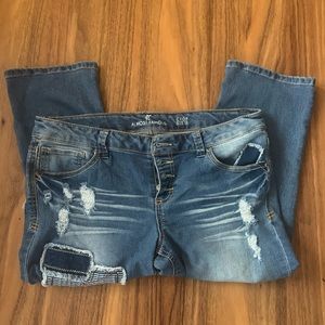 Almost Famous Capri size 13
